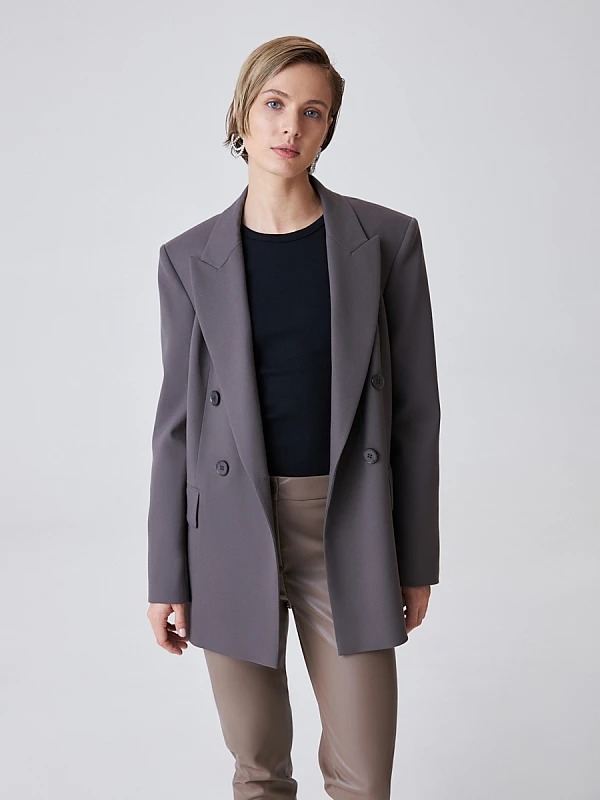 Двубортный oversize жакет Двубортный oversize жакет
