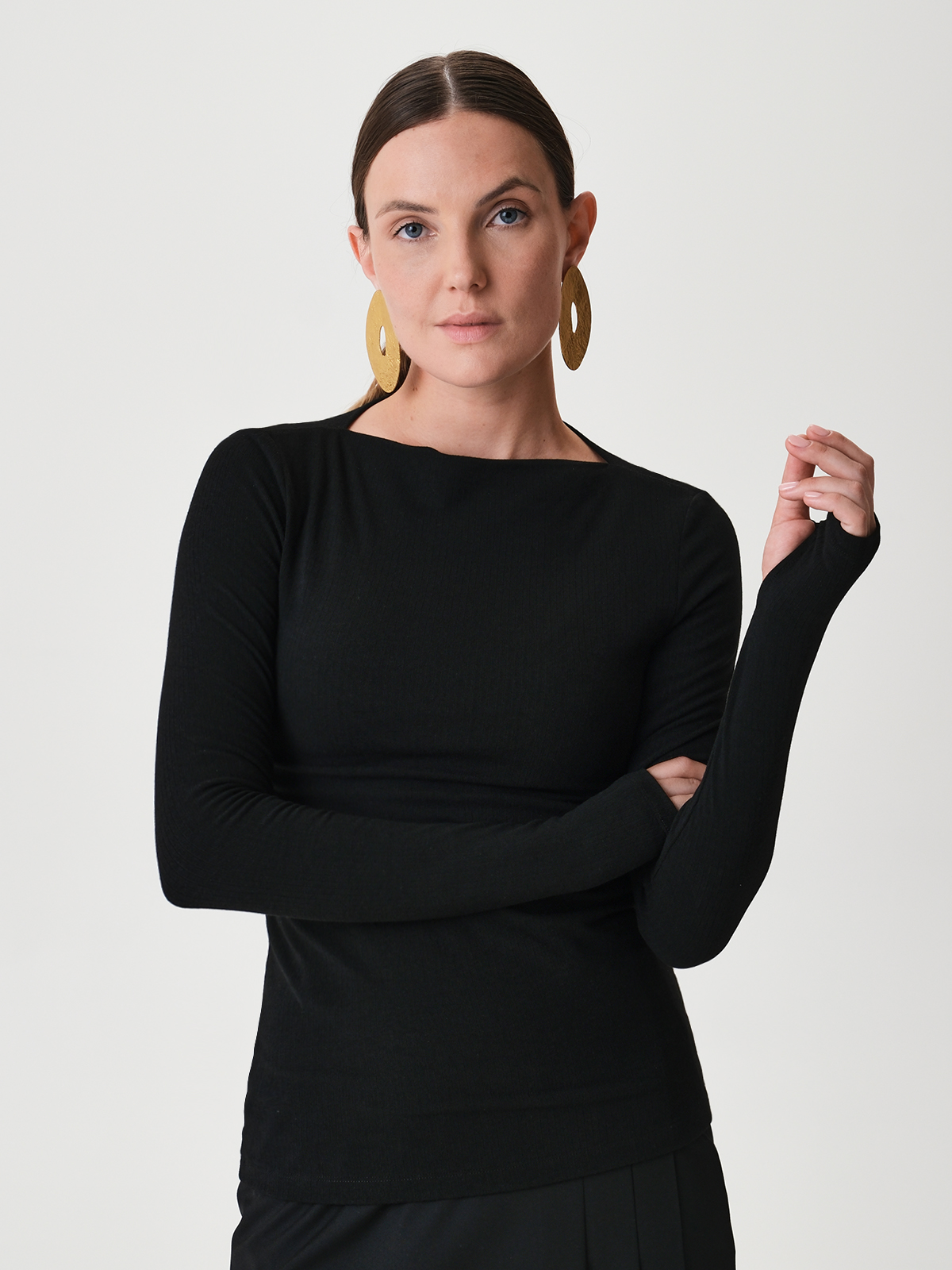 Приталенный лонгслив