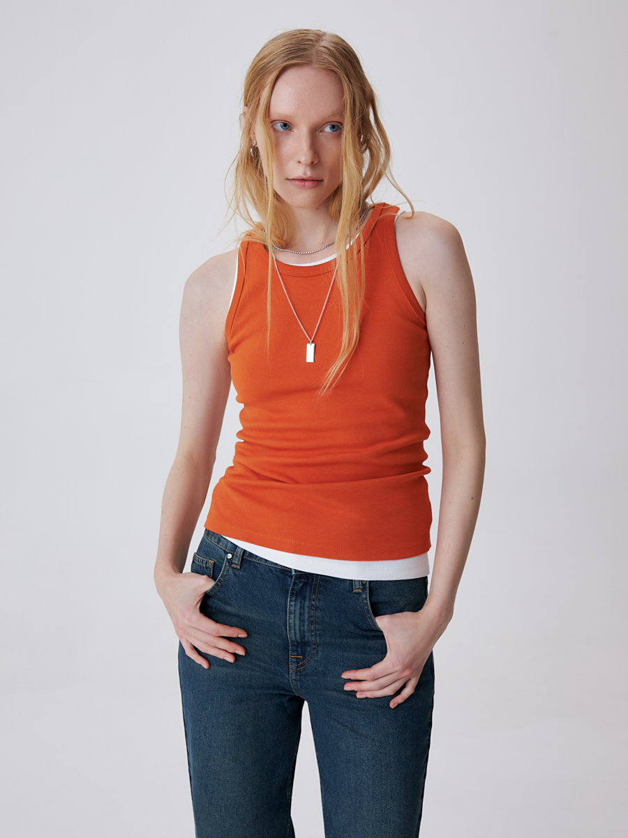 Топ-майка на широких лямках