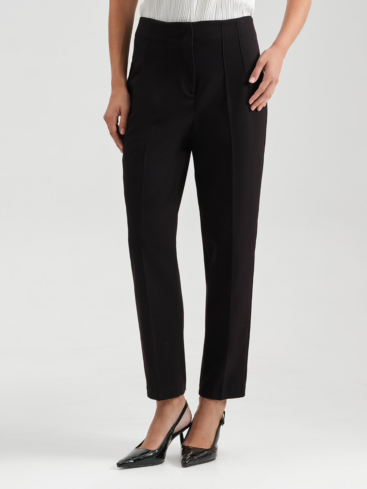 Укороченные брюки со стрелками