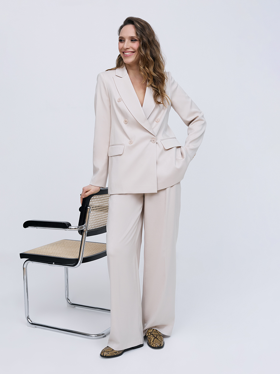 Жакет двубортный Жакет двубортный