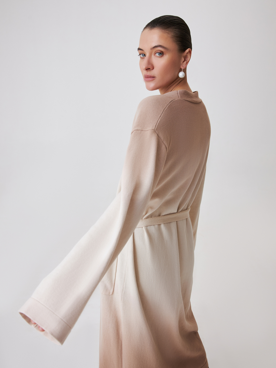 Длинный кардиган на поясе