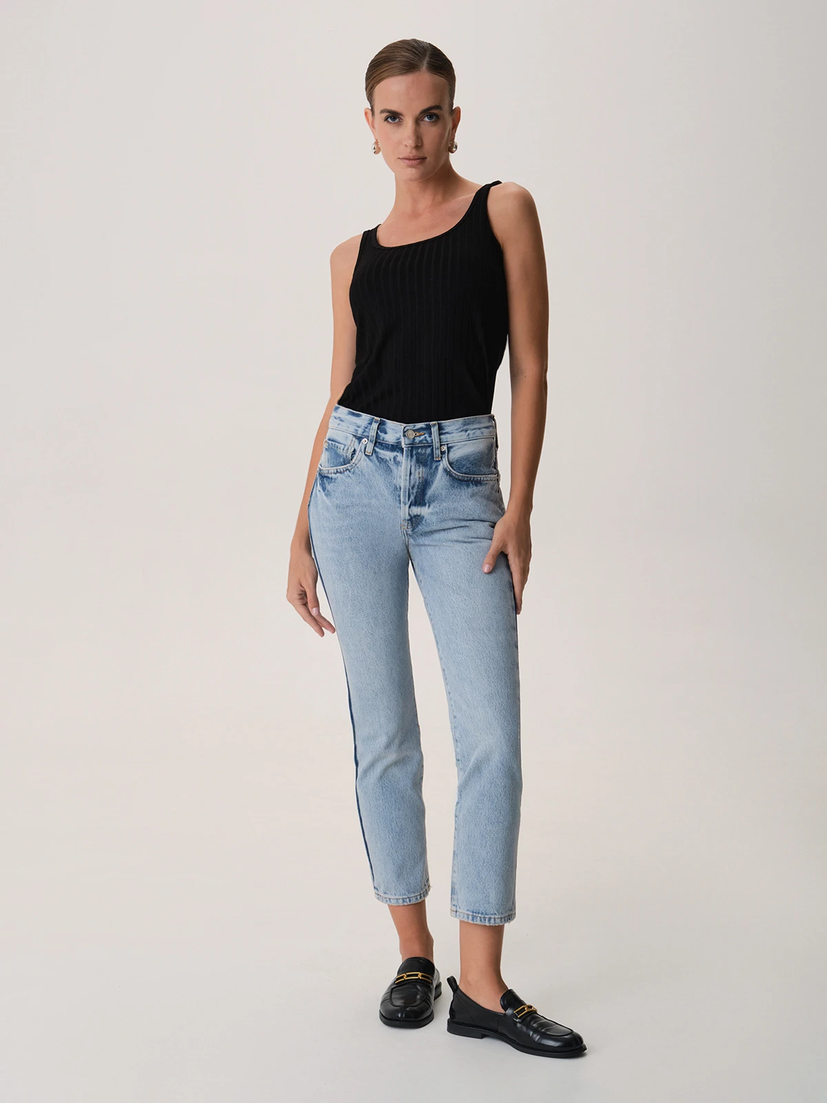 19.694.9132.035.0 Джинсы 9/10 - 1 рис.