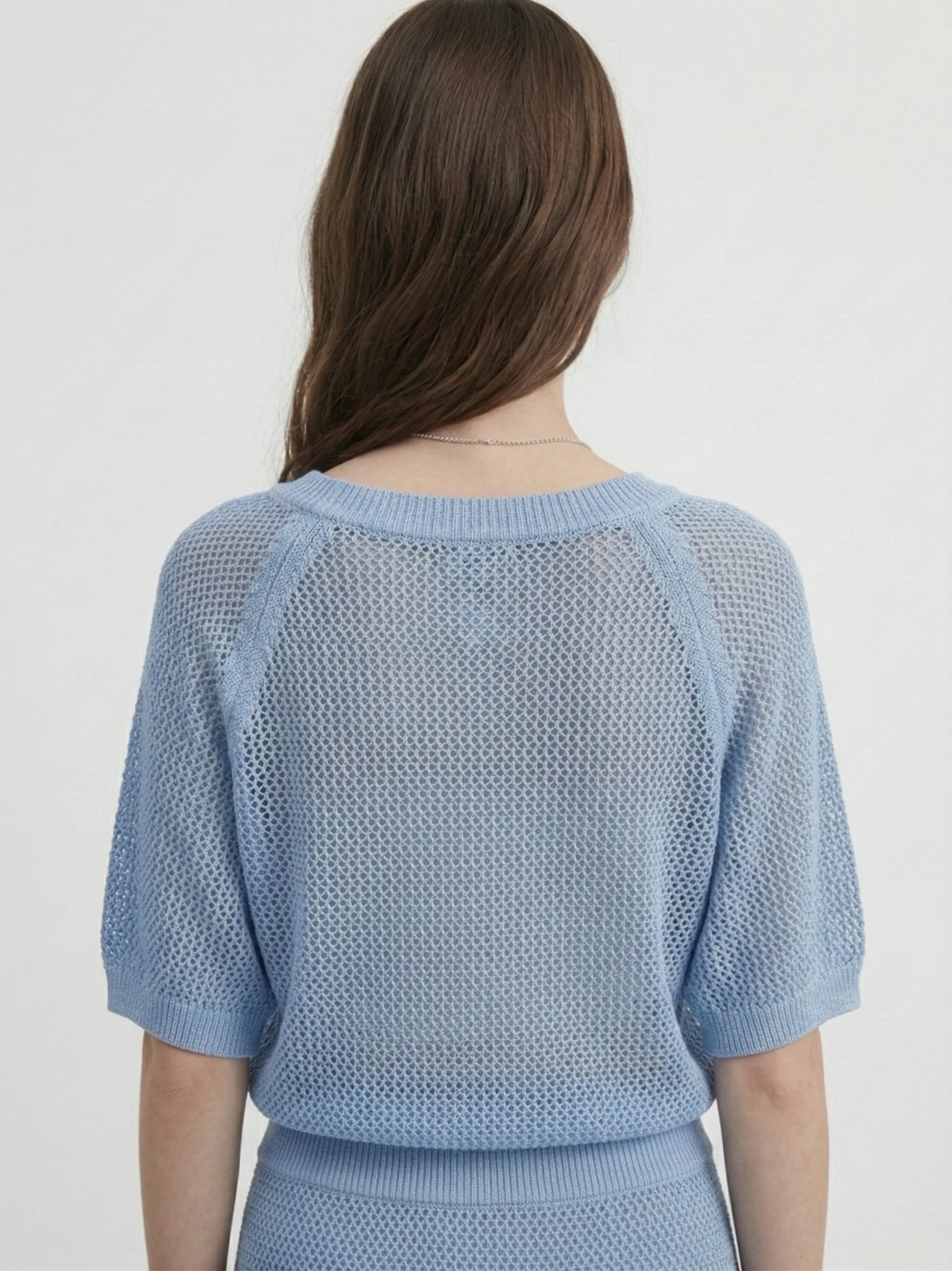 74.125.6401.035.7 Джемпер - 4 рис.