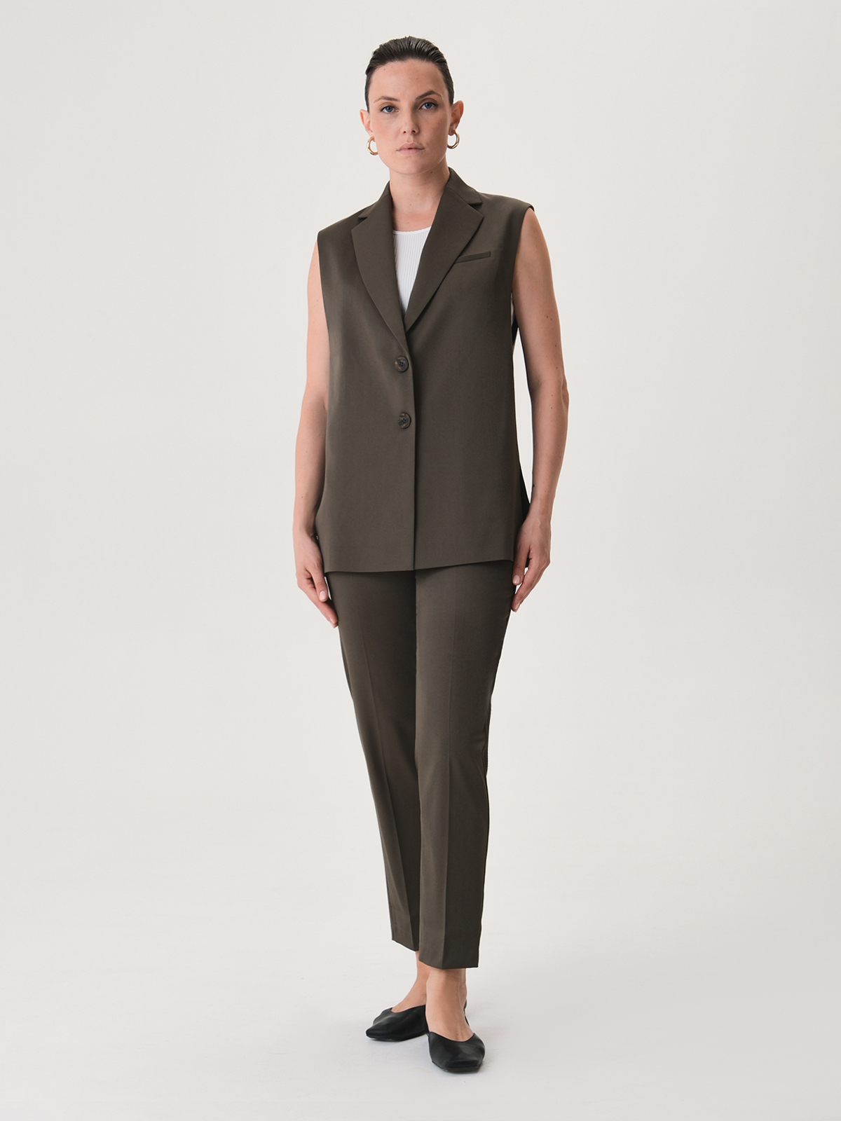 Укороченные брюки со стрелками