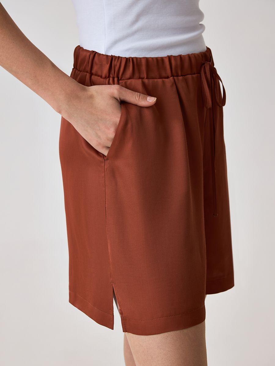 Шорты на высокой посадке