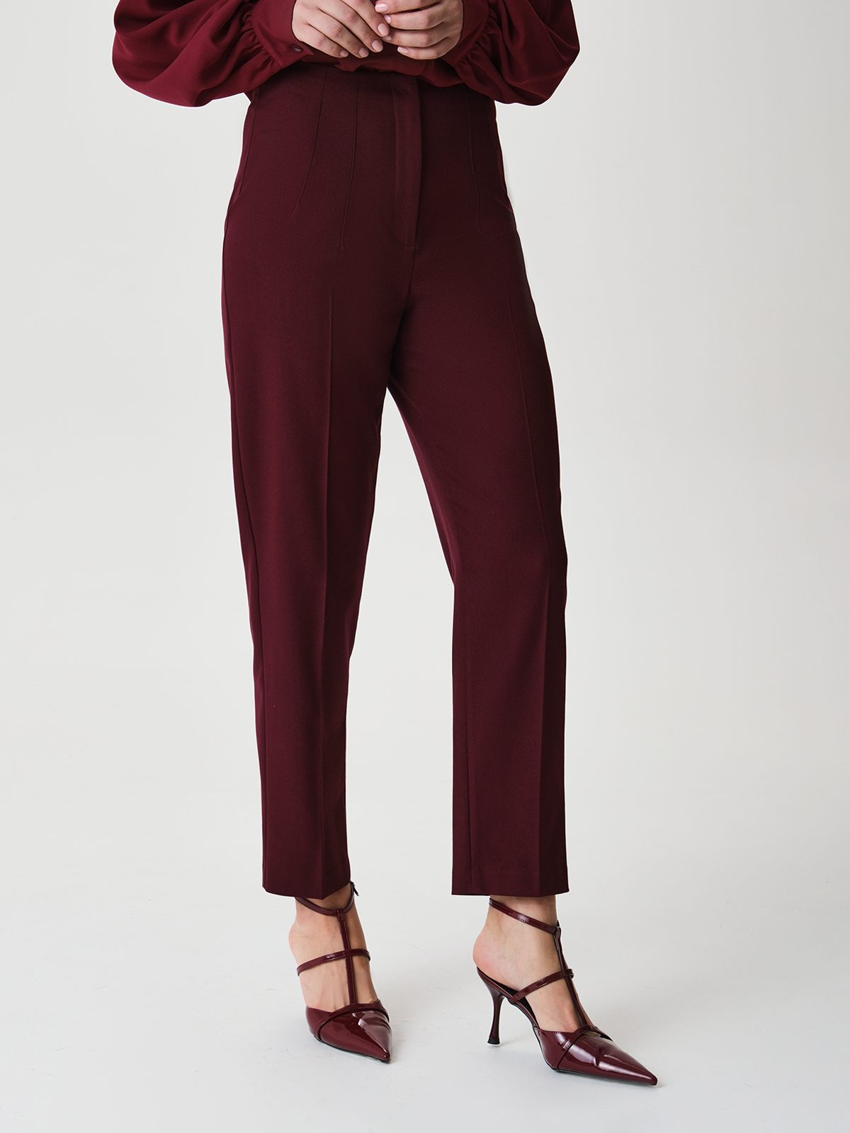 Укороченные брюки со стрелками