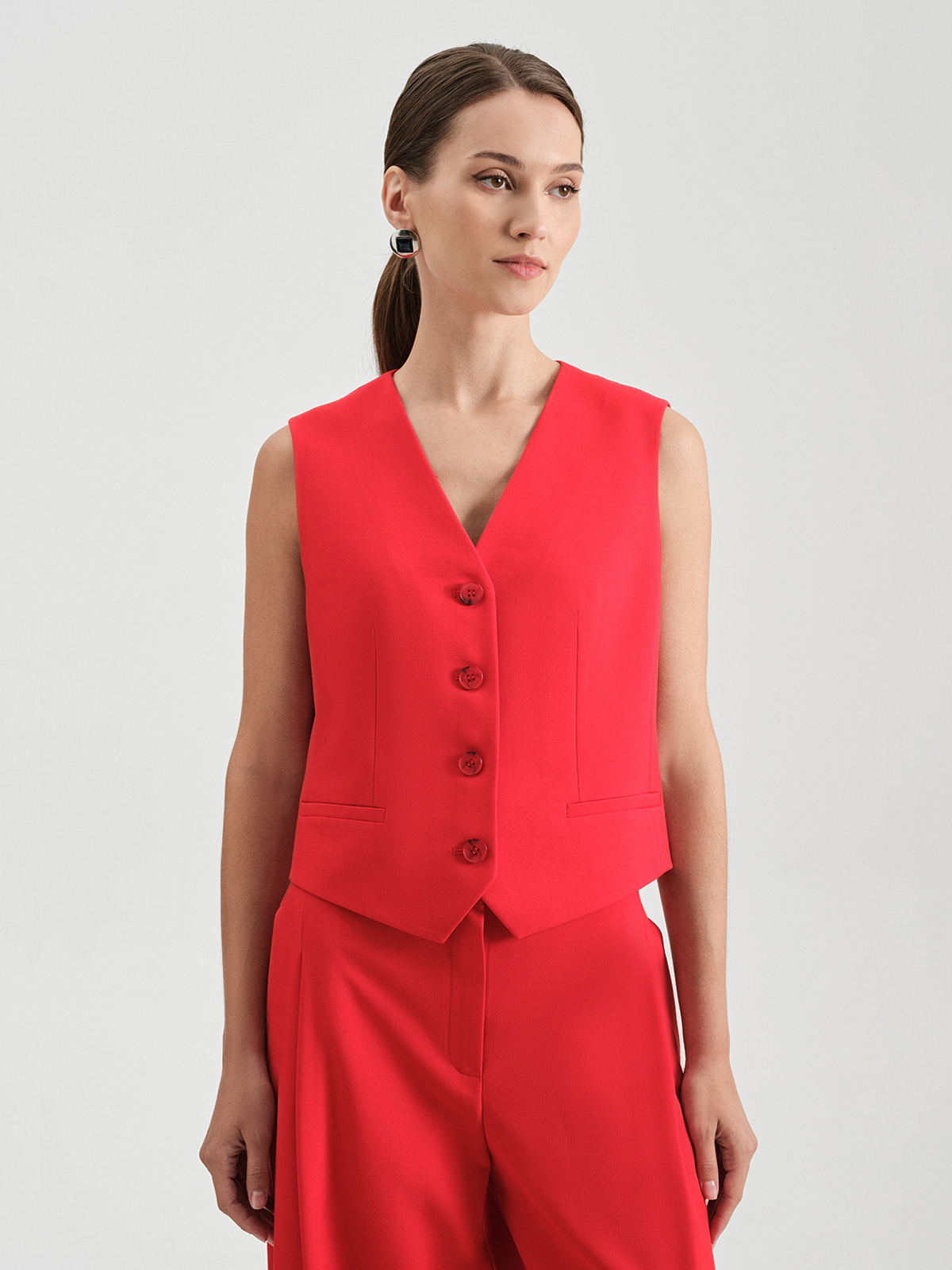 Укороченный однобортный жилет