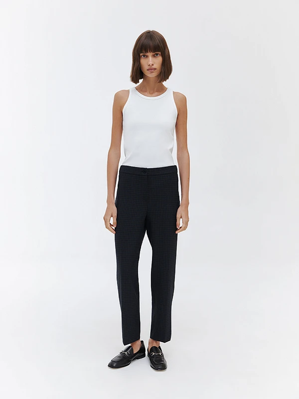 Укороченные брюки со стрелками