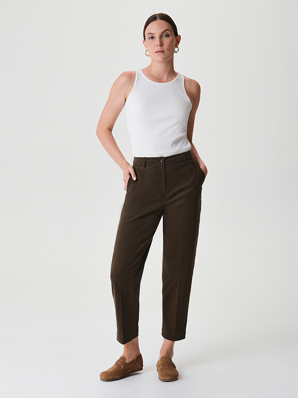 Укороченные брюки со стрелками