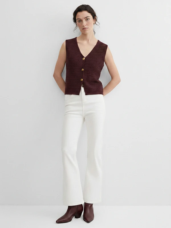 Жилет вязаный