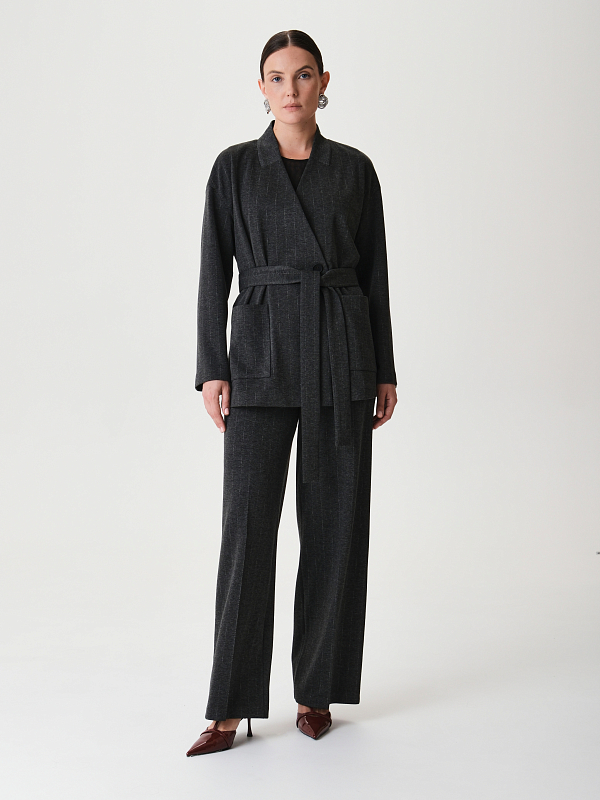 Трикотажный жакет на поясе