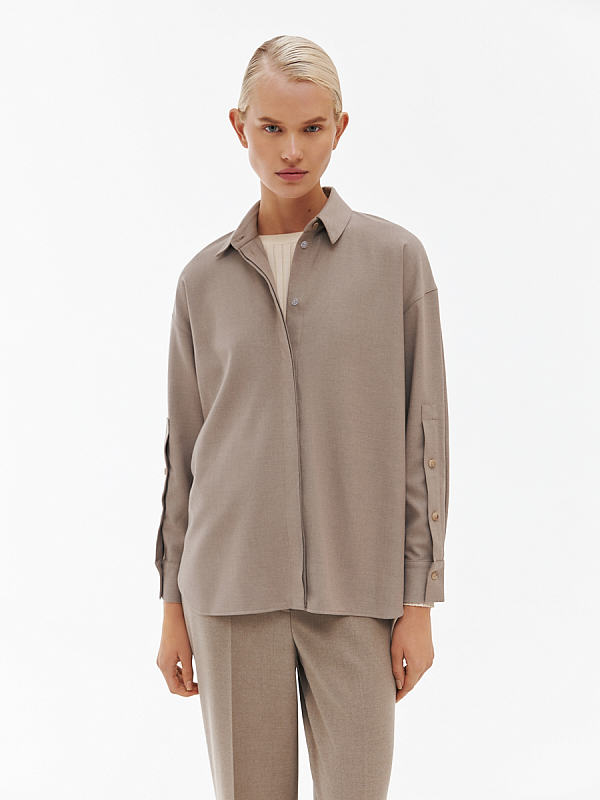 Свободная прямая рубашка