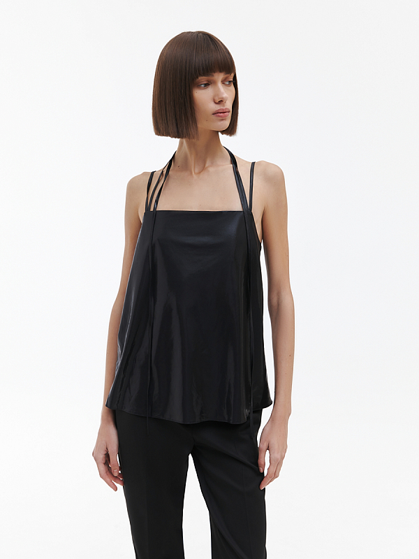 Блестящий топ на бретельках