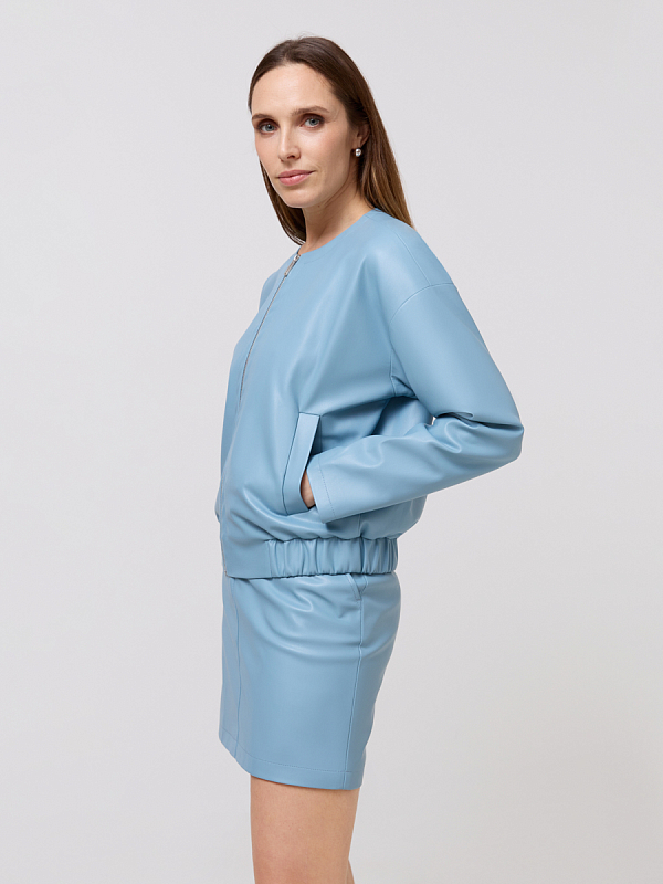 Бомбер из экокожи