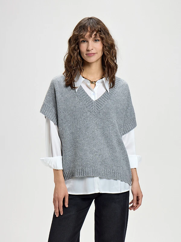 Жилет трикотажный