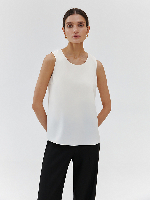 Базовая прямая блуза-топ