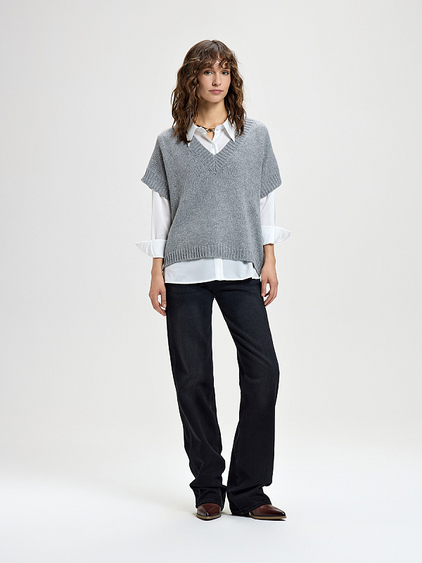 Жилет трикотажный