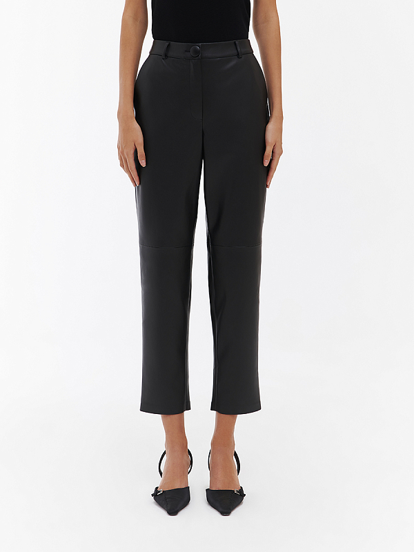 Укороченные брюки из экокожи