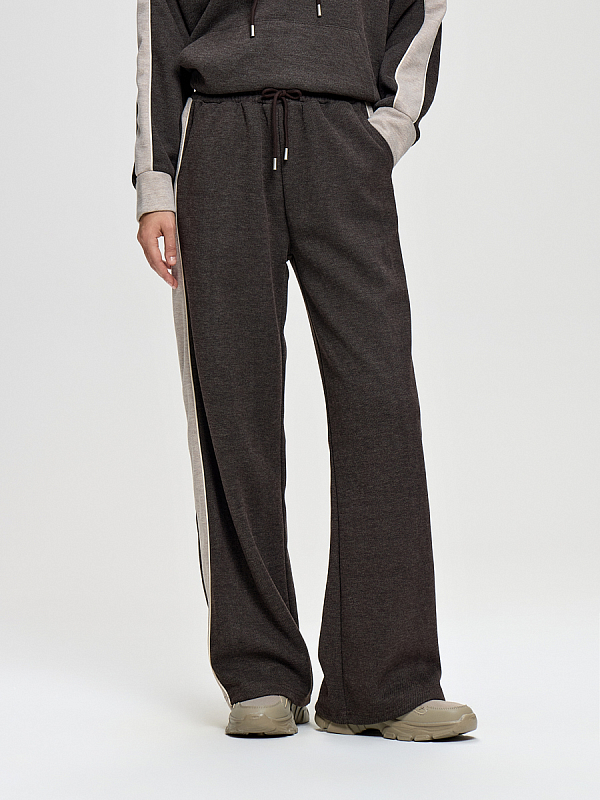 Трикотажные брюки