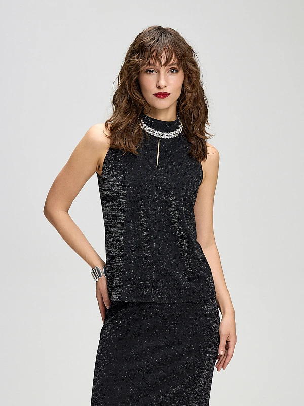 Трикотажная блуза с высоким горлом