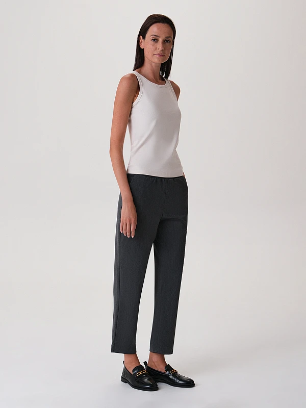 Укороченные брюки на резинке